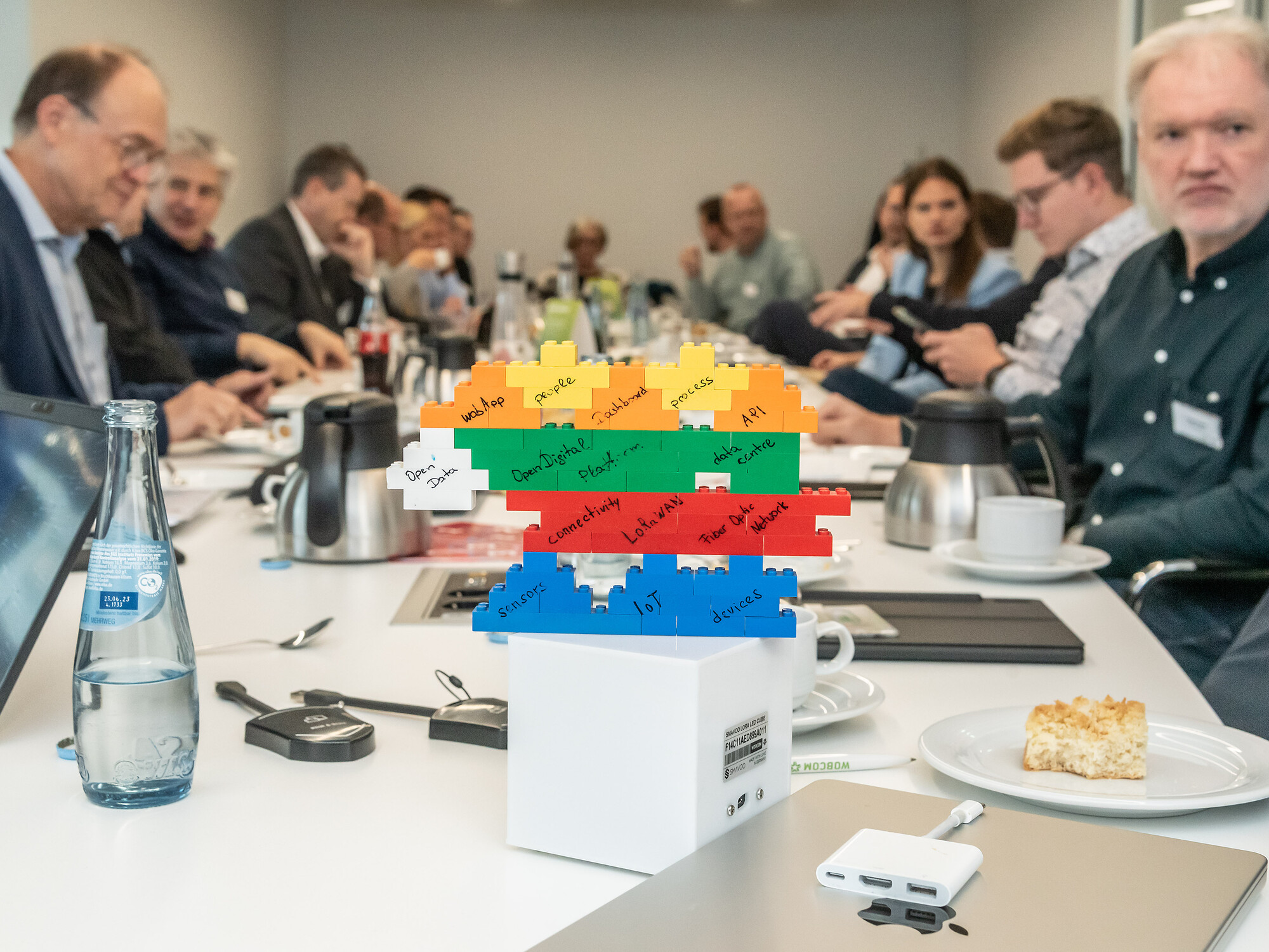 Datennetzwerke, Sensoren, Analysetools: Treffen der Kompetenzgruppe Netz des eco Verband am 10. November 2022 im WOlfsburger Nordkopf Tower.