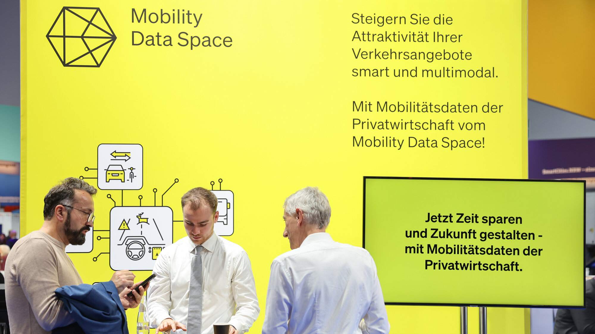 Präsentation des Mobility Data Space auf der Smart Country Convention 2022. Stadtwerke und WOBCOM sind Teil dieser europaweiten Data Sharing-Community.