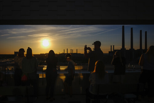 Eindrücke von der Veranstaltung zur partiellen Sonnenfinsternis von der WOBCOM und dem Planetarium Wolfsburg.