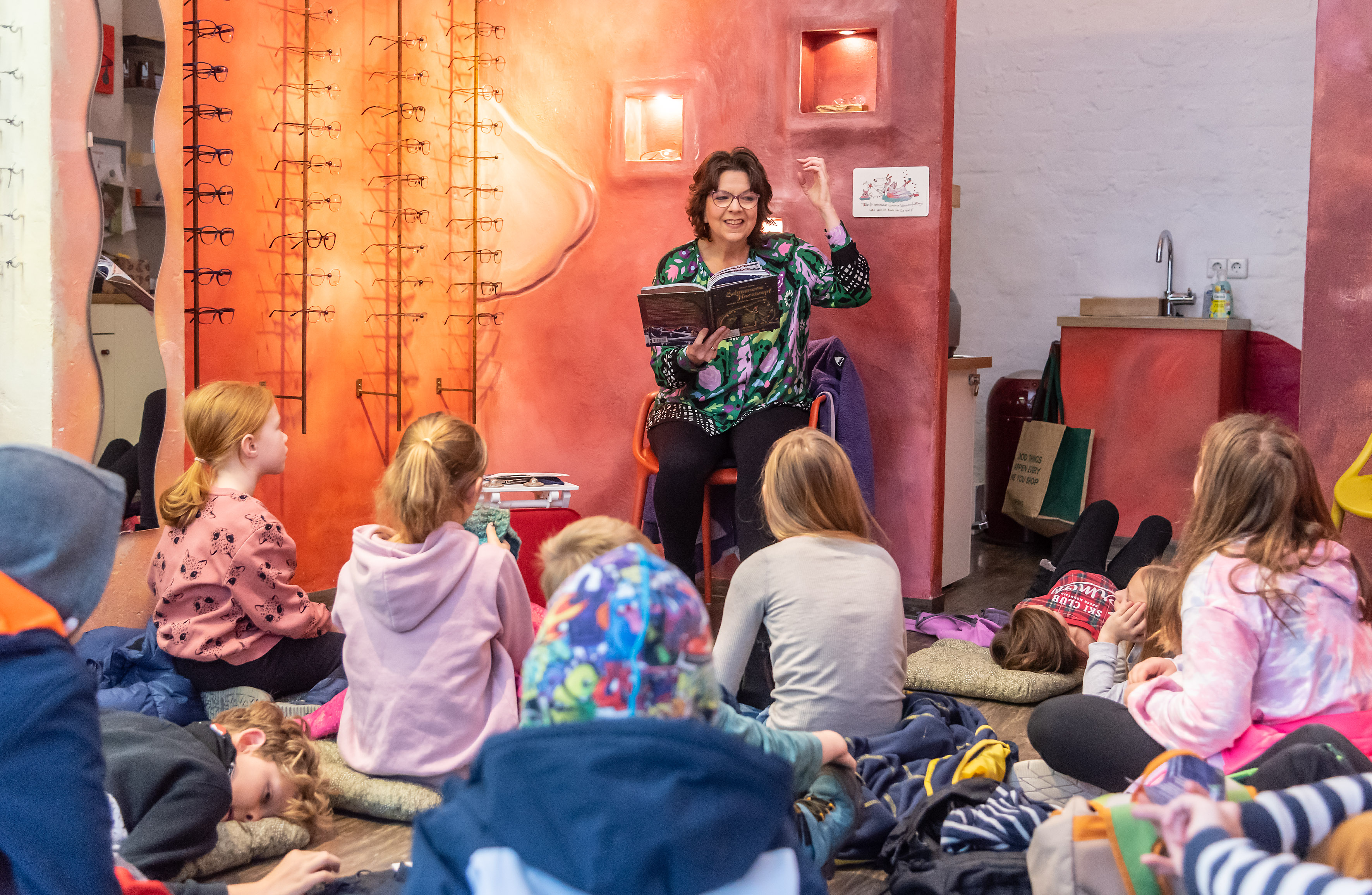 Vorlesetag am Wolfsburger Nordkopf: Schulkinder wurden viele tolle Geschichten vorgelesen.